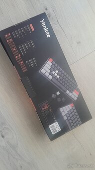 Herná klávesnica Yenkee Atom YKB 3600US - 3