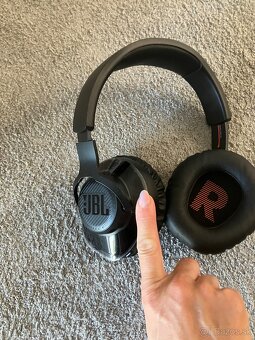 JBL sluchadla - 3