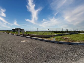 Slnečný stavebný pozemok o výmere 633 m2, Blatné - 3