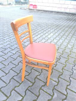 Stôl a stoličky - 3