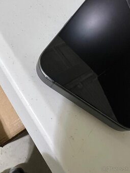 iPhone 17 čierny, 256GB - 3