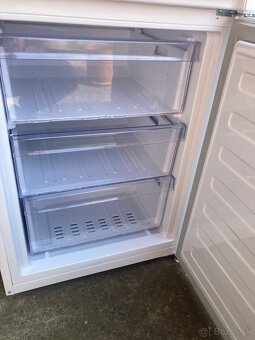 Chladnička s mrazničkou - 3