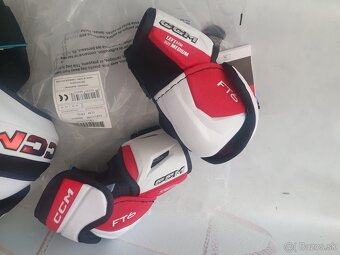 CCM FT6 lakte a ramena ako set na predaj velkost M senior - 3