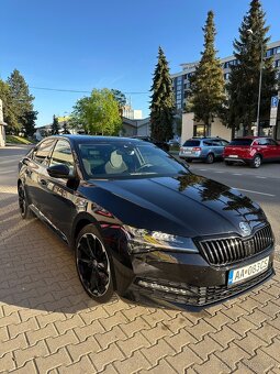 Škoda Superb 2.0 TDi 4x4 Sportline - 3