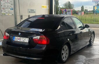 Bmw e90 318d - 3
