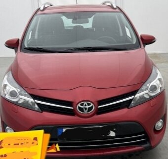 TOYOTA VERSO - 3