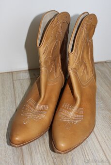 NOVÉ talianske cowboy čižmičky pravá koža veľk.40-41 - 3