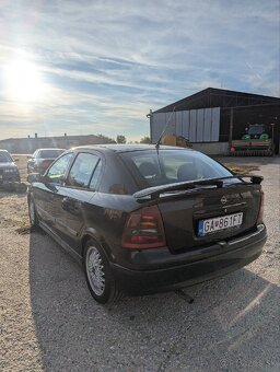 Predám opel astra g 1.6 benzín - 3
