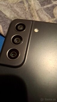 Galaxy S21 FE - 3