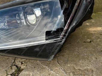 ✅ Škoda Superb 3 práve svetlo - 3