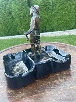 starožitny figuralny popolník -porcelan mosadz - 3