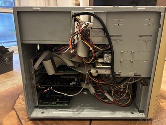 Retro PC / Pentium 166 MMX / 64 MB RAM / 3 GB HDD /  DVD - 3