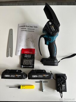 Mini aku retazova pila Brushless motor 6/8” (Makita baterky) - 3