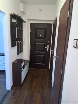 Predám 2-izbový zrekonštruovaný klimatizovaný byt - 3