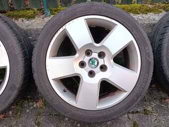 ALU kola Škoda Superb Solid 225/45 R17 - 3