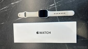 Apple Watch SE 2nd Gen 40mm - 3