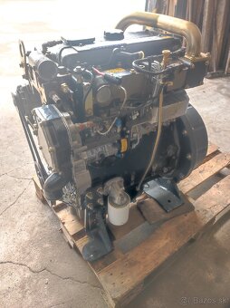 Perkins 4 valec turbo - 3