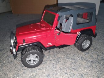 Bruder Jeep s prepravnikom na kone - 3