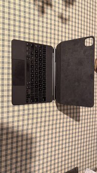 Apple Magic Keyboard pre iPad Air 11" - 3