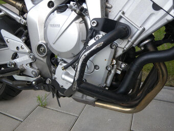 Yamaha FZ6-S Fazer - 3