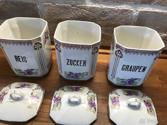 staré porcelánové dozy - 3
