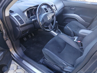 Outlander 2,4 Benzin 4x4 - 3