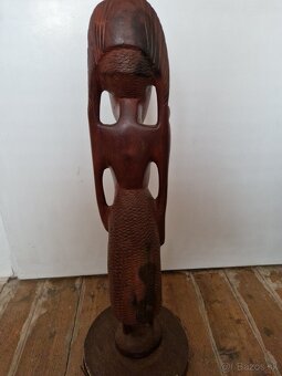 Vyřezávaná africká žena - 3