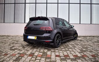 Volkswagen Golf R 2.0 TSI 221 kW 4Motion. - 3