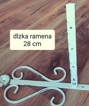 Vintage kovovy vesiak na stenu - 3