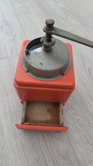 Mlynček na kávu - 3