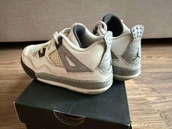Air Jordan 4 (26) - 3
