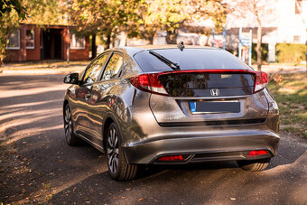 Civic 1.8 Sport 104kW, kúpené 2014, 1. majiteľ - 3