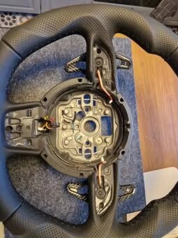 CARBON padla pod volant AUDI RS - Urus design - 3