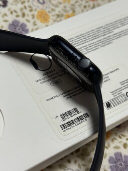 Apple Watch Series 7 - 41mm Midnight - 3