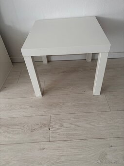 Malý IKEA stolek - 3