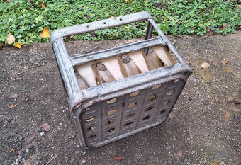 Starožitná prepravka na nápoje. - 3