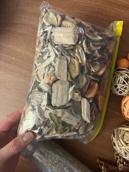 Dekoracie.ozdoby na stol-dekoracne kamienky, drievka,gulicky - 3