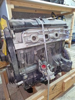 Úplne nový 0km motor Renault j5r - 3