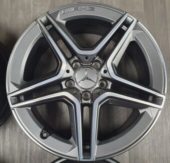 r18 nové 4ks AMG MERCEDES A B W177 W247 CLA C118 7,5J ET49 - 3