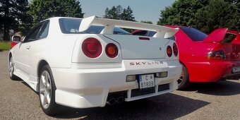 Nissan Skyline R34 - náhradné diely - 3