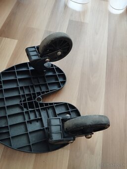 Stúpadlo ku kočíku zn.Bumprider univerzálne - 3