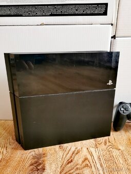 PS4 500GB - 3