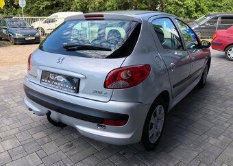 Peugeot 206 + Trendy 1.1 benzín manuál 44 kw - 3