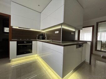 Štýlový 3 izbový byt v centre Galanty (štvrť SNP) - 3