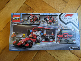 LEGO CITY 60443 Zastávka v boxoch F1 - 3