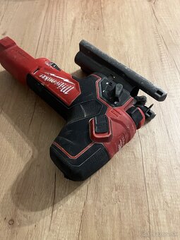 Priamočiará píla milwaukee - 3