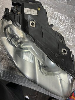 Predne svetlo prave Bi-xenon vw Passat b6 3c0941752k - 3