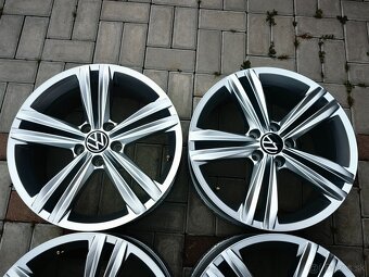 Volkswagen Tiguan,R-line, Passat,Arteon,Škoda,Seat 5x112 r18 - 3