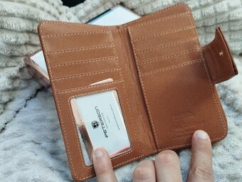 Dámska peňaženka hnedej farby - 3