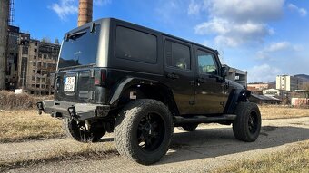 TOP Wrangler JK Unlimited • USA • 3.6 V6 • STK + EK • úpravy - 3